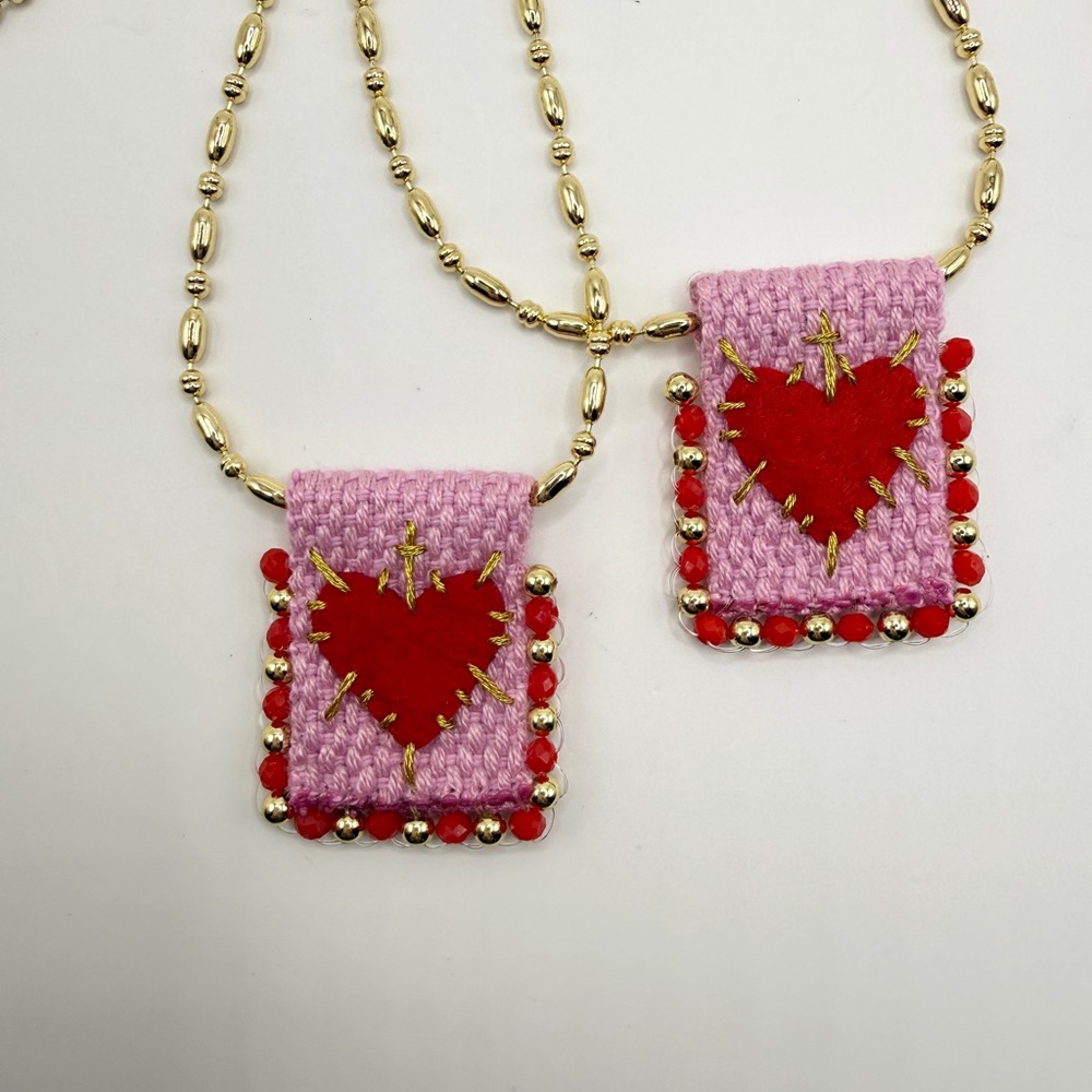 Sacred heart pendant necklace embroidered